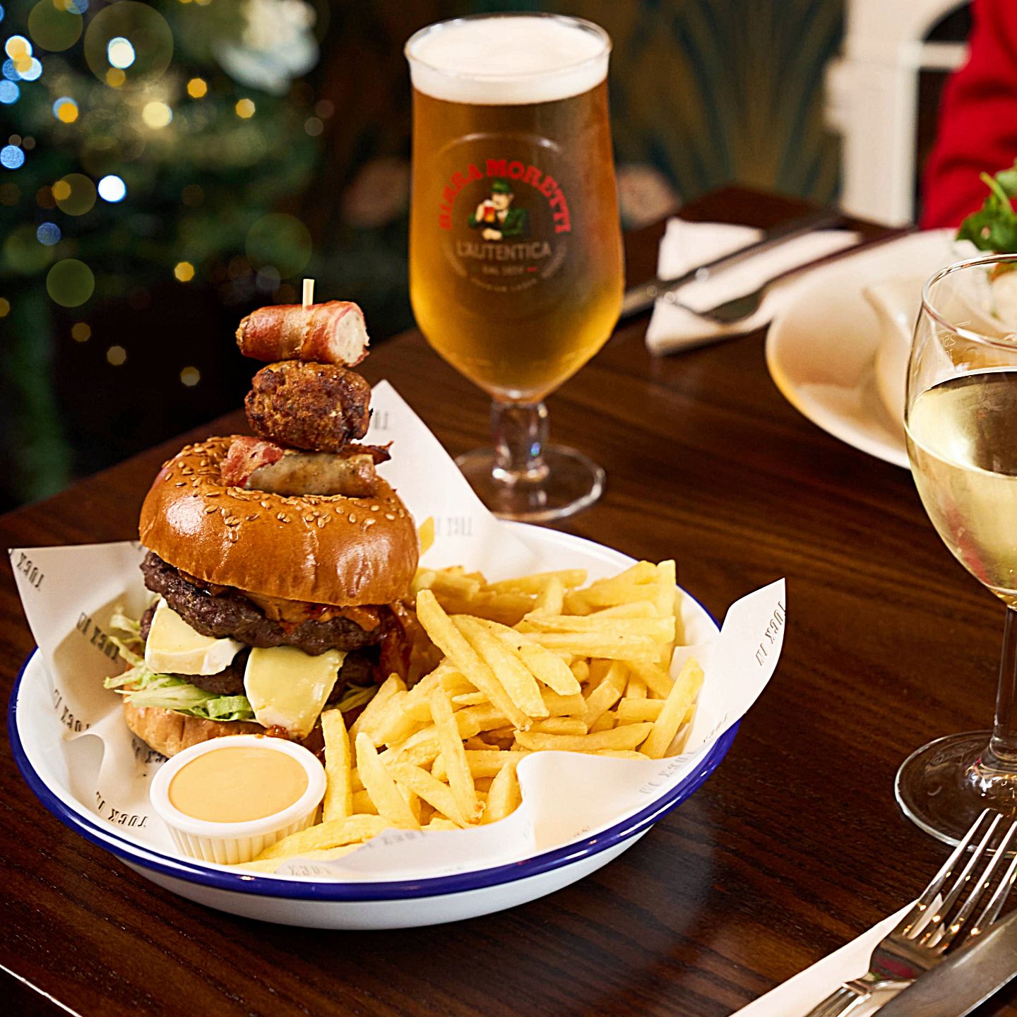 Festive Lunch & Dinner at The Miners Peg in Skelmersdale